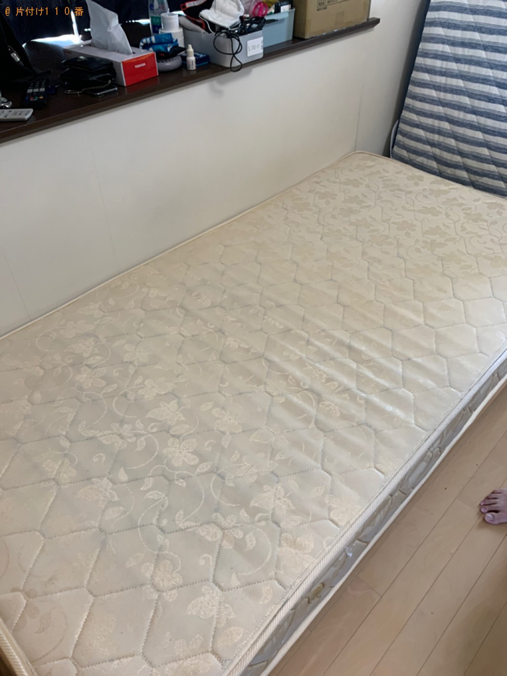 【高崎市】マットレス付きシングルベッド、布団、こたつ等の回収